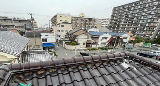 東大阪市石切町にて雨漏り修理〈屋根漆喰の打ち替え工事〉 施工前